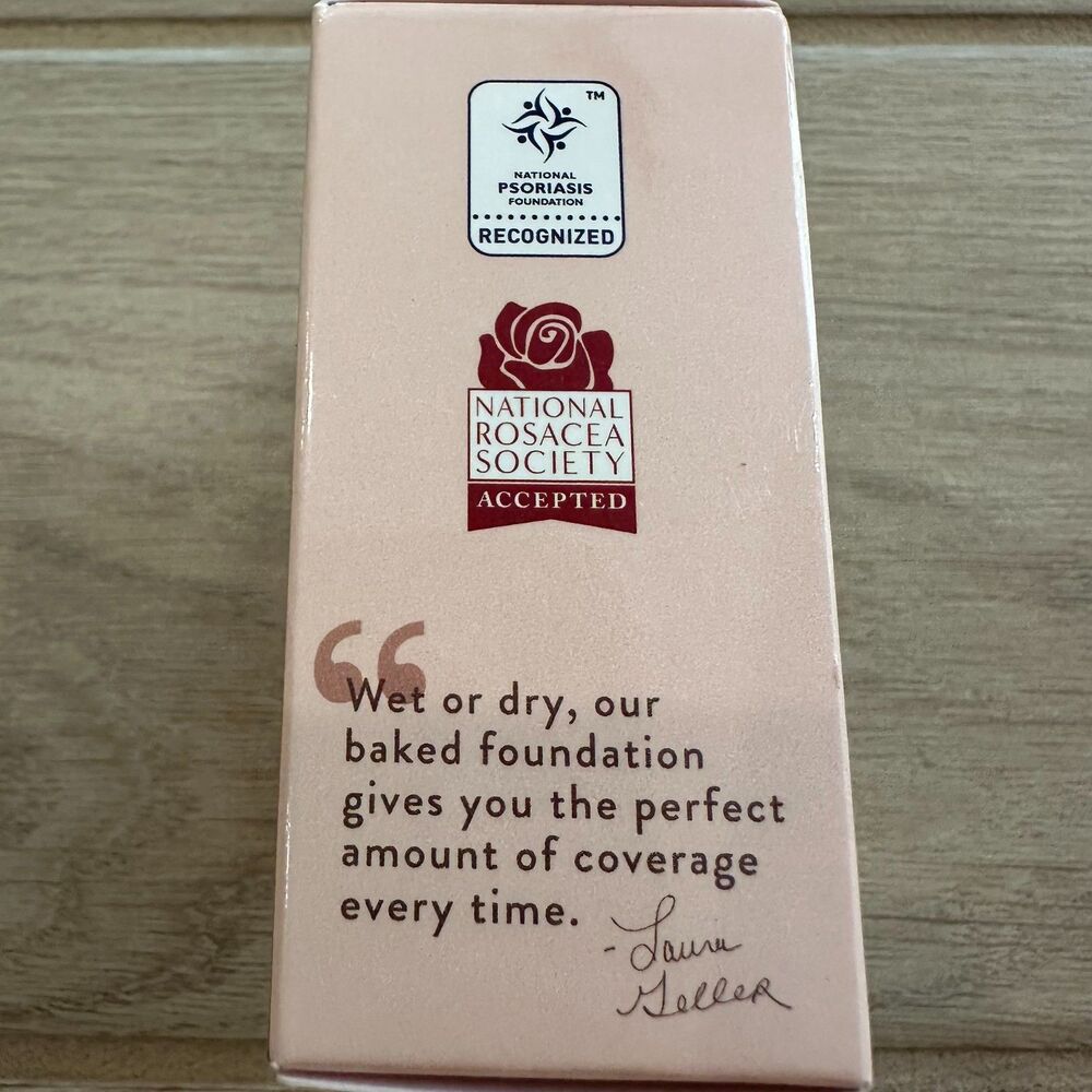 Laura Geller Double Take Baked Powder Foundation Golden Medium .35oz - Picture 6 of 8